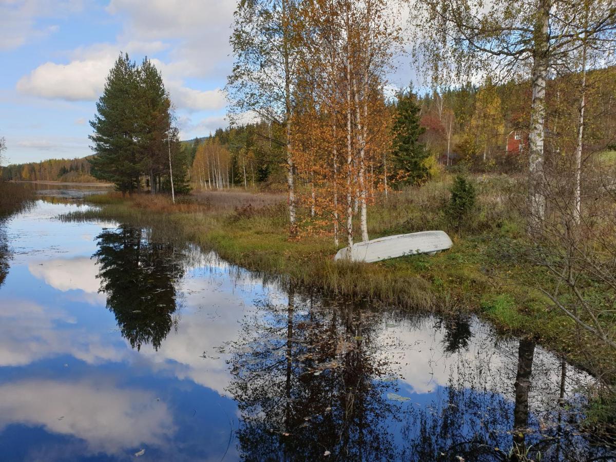 Stuga Ros Naturcamping Lagom Grasmark Luaran gambar